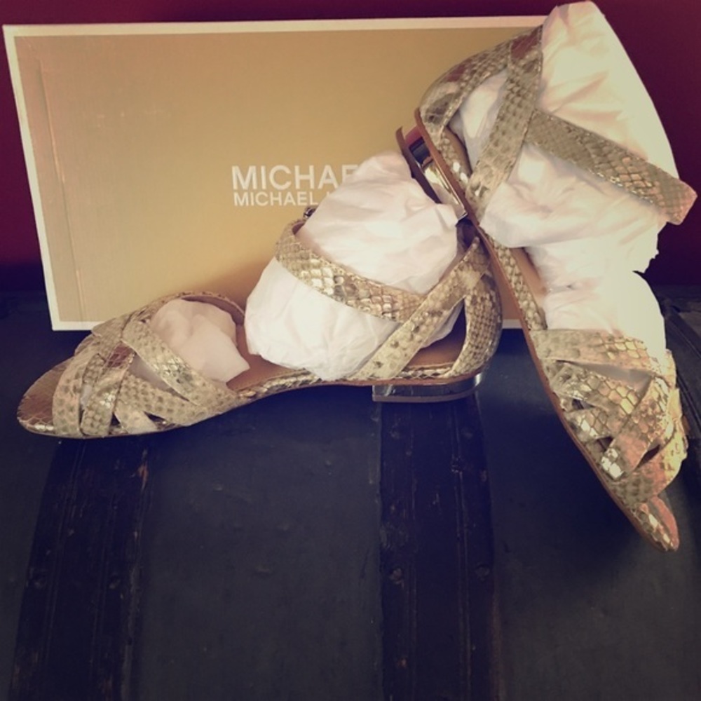 NWB Michael Kors Sandals 5M
